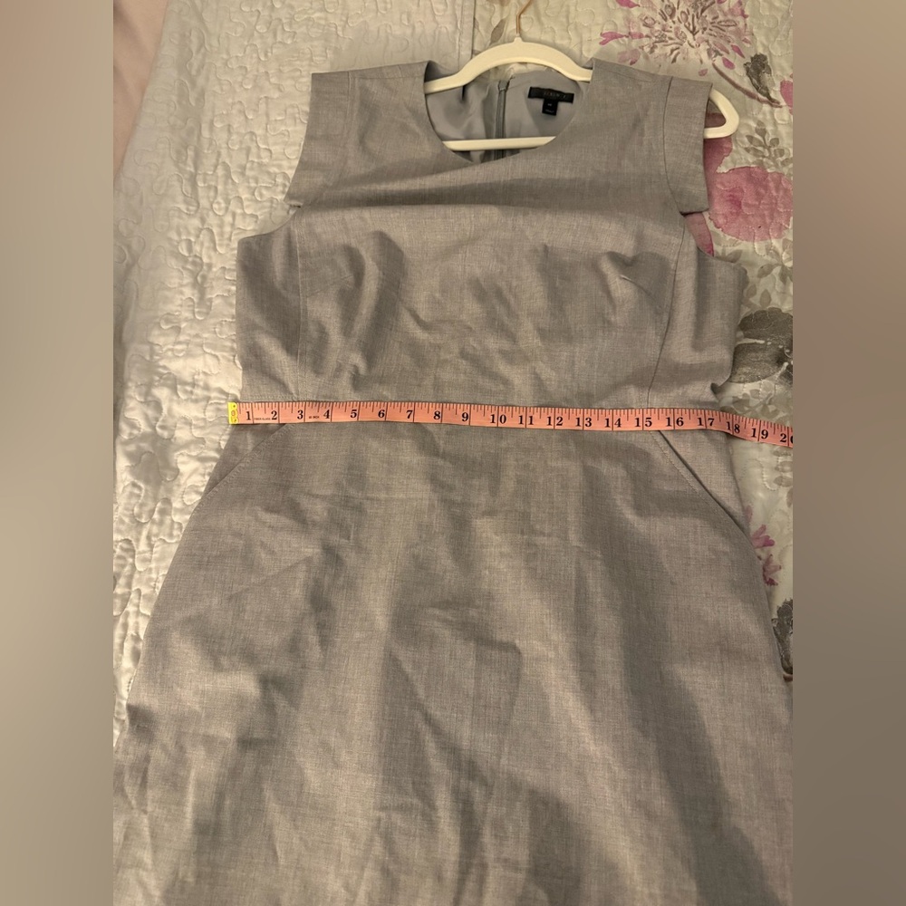 Classy J. Crew Like New Wool Classic Gray Cap Sleeve Dress with Pockets - Picture 10 of 11